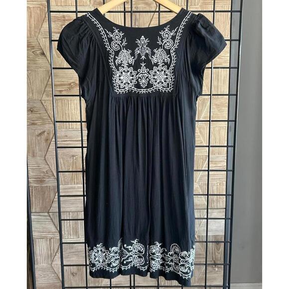 One Clothing Womens Dress Sz Medium Black White Embroidered Bohochic - Picture 4 of 5